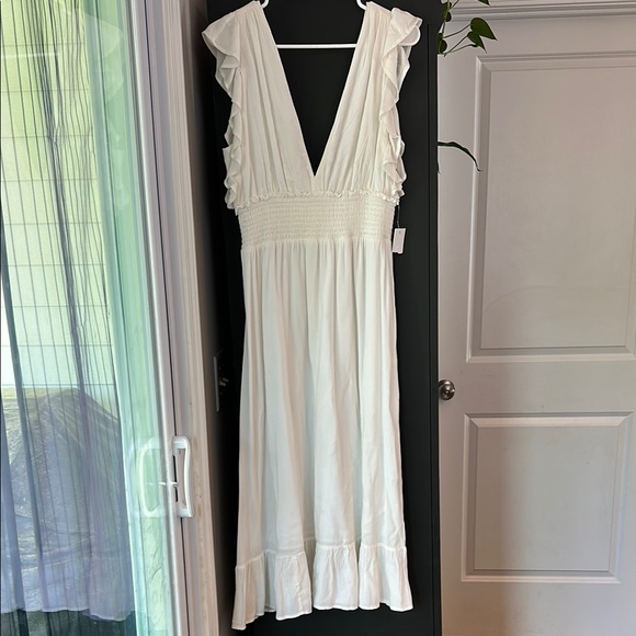 bp Dresses & Skirts - BP White Ruched Tiered Maxi Dress